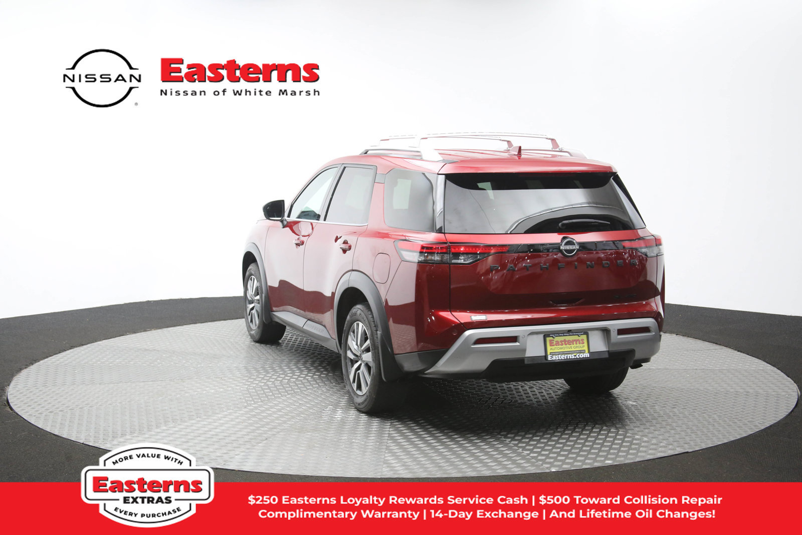 Used 2023 Nissan Pathfinder SL w/ Lighting Package (N92) AWD/4WD image 61