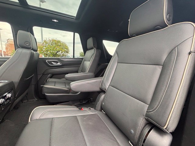 Used 2022 GMC Yukon SLT w/ SLT Premium Package AWD/4WD image 27