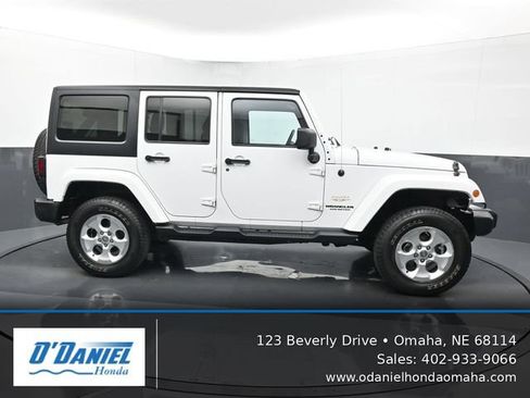 Used 2013 Jeep Wrangler Unlimited Sahara w/ Trailer Tow Group AWD/4WD image 7