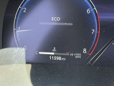 Used 2024 Toyota Highlander Limited FWD image 15