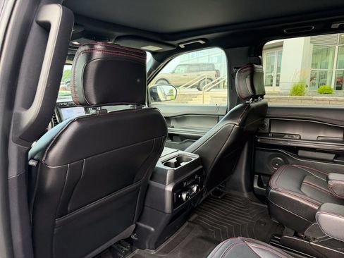 Used 2020 Ford Expedition Limited w/ Equipment Group 303A AWD/4WD image 14