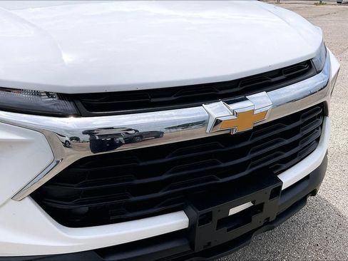 Used 2024 Chevrolet TrailBlazer LS w/ LS Confidence Package FWD image 33