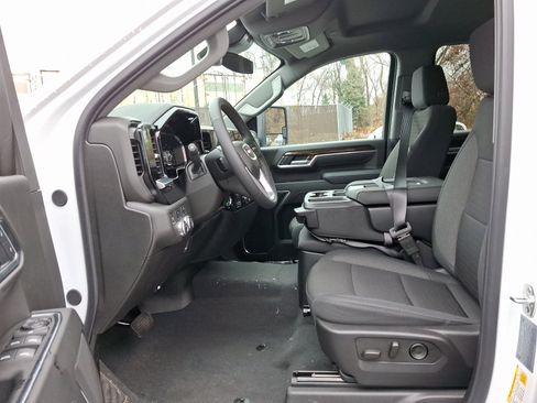 New 2025 GMC Sierra 2500 SLE w/ SLE Convenience Package image 10