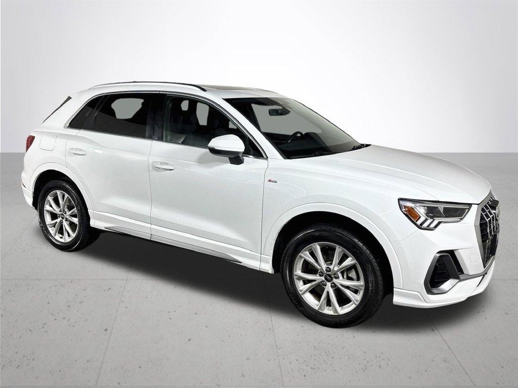 Used 2024 Audi Q3 2.0T Premium AWD/4WD image 4