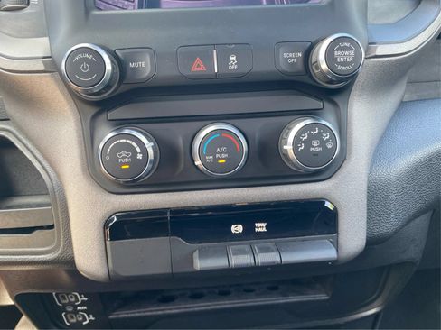Used 2022 RAM 3500 Tradesman AWD/4WD image 17