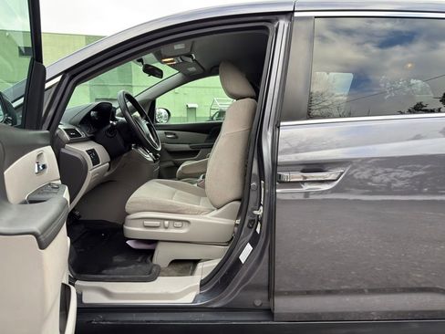 Used 2016 Honda Odyssey EX image 9
