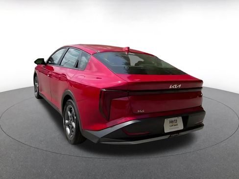 Used 2025 Kia K4 LXS image 11