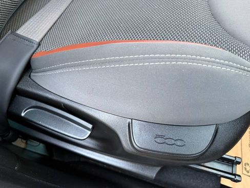 Used 2014 FIAT 500L Trekking FWD image 19