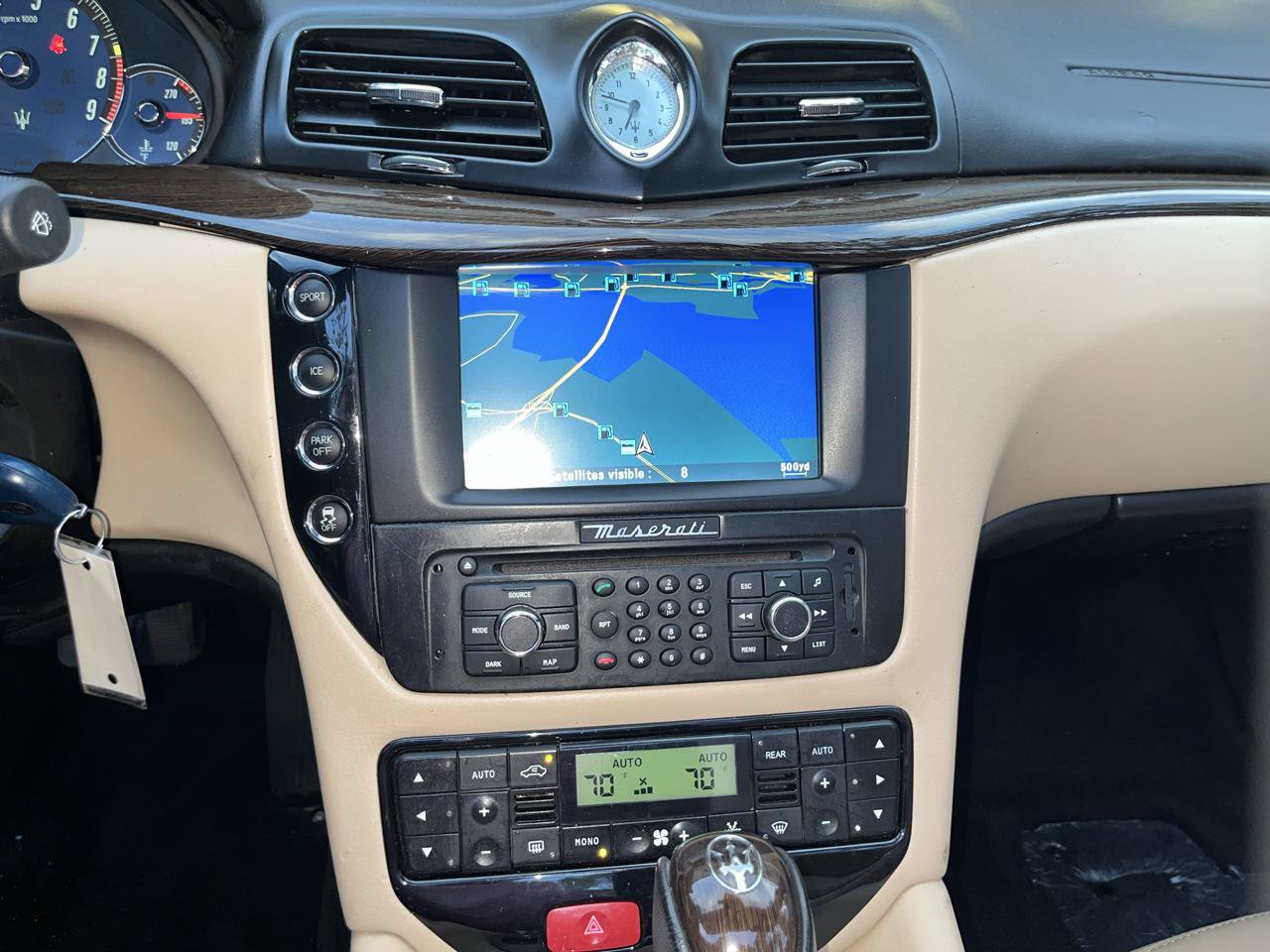 Used 2012 Maserati GranTurismo Convertible RWD image 45