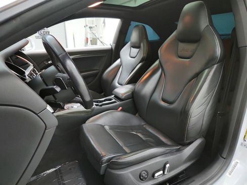 Used 2013 Audi RS 5 Coupe w/ Audi MMI Navigation Plus Pkg image 14