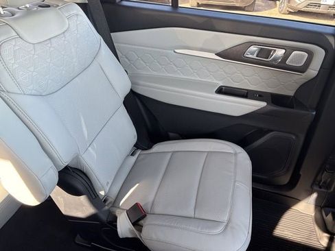New 2026 Ford Explorer Platinum w/ LUX Leather Package image 30