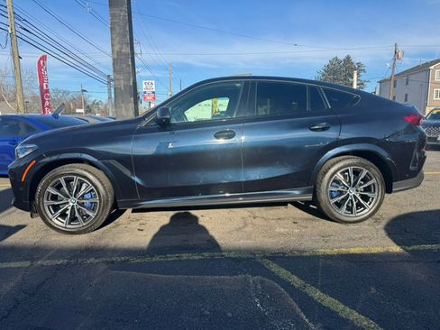 Used 2022 BMW X6 xDrive40i w/ M Sport Package image 11