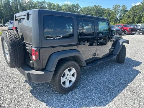 Used 2017 Jeep Wrangler Unlimited Sport w/ Quick Order Package 24S AWD/4WD image 4