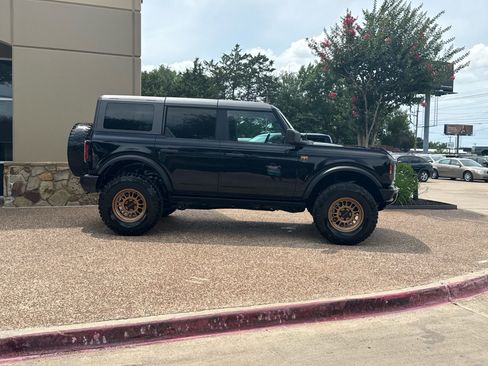 Used 2024 Ford Bronco Badlands AWD/4WD image 5