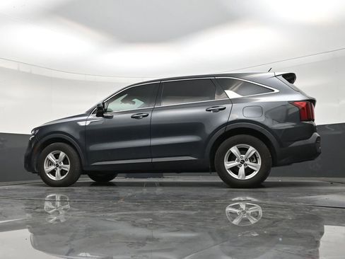 Used 2023 Kia Sorento LX FWD image 21