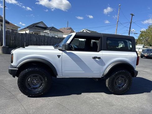 New 2025 Ford Bronco 2-Door w/ Sasquatch Package AWD/4WD image 8