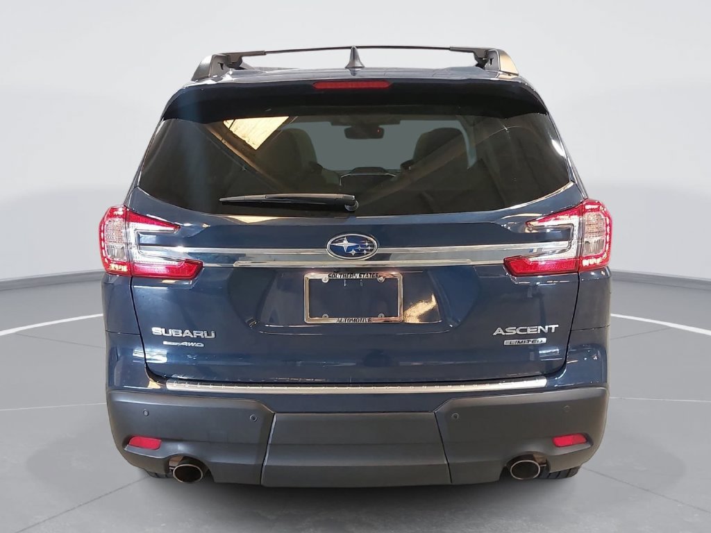 Used 2023 Subaru Ascent Limited w/ Technology Package AWD/4WD image 6