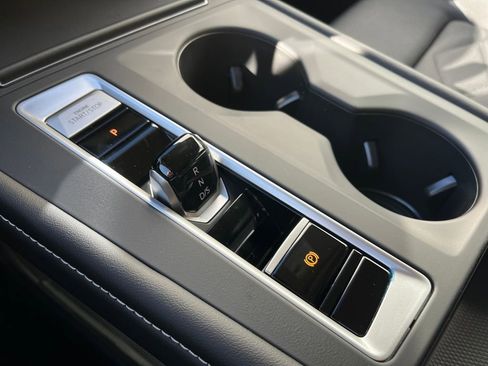 New 2026 Volkswagen Atlas SE image 15