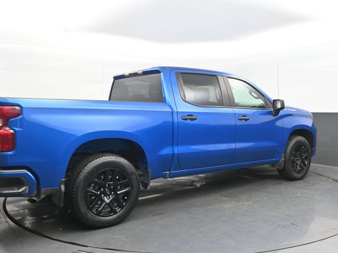 Used 2023 Chevrolet Silverado 1500 Custom image 9