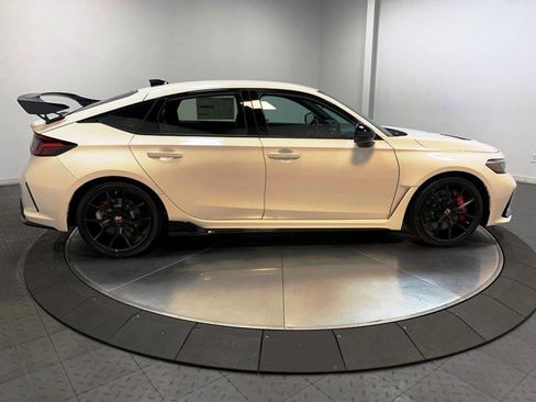 New 2025 Honda Civic Type R image 9