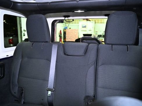 Used 2018 Jeep Wrangler Unlimited Sport S image 25