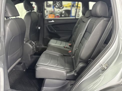 Used 2020 Volkswagen Tiguan SEL Premium R-Line image 23