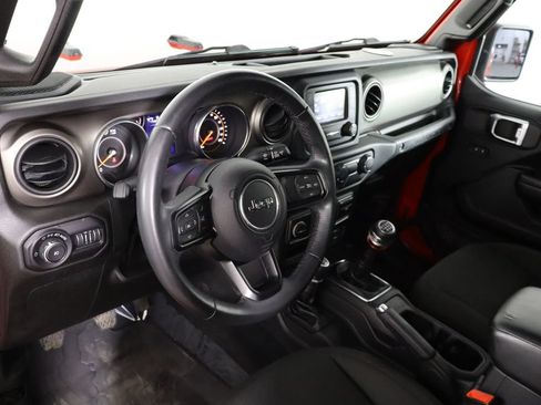 Used 2018 Jeep Wrangler Unlimited Sport S AWD/4WD image 25
