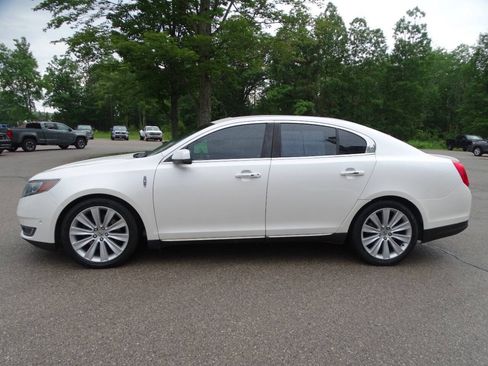 Used 2013 Lincoln MKS AWD image 8