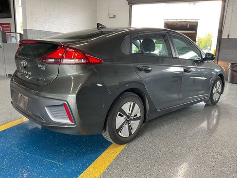 Used 2020 Hyundai Ioniq Blue FWD image 4