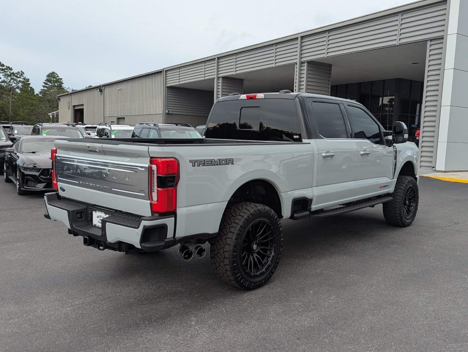 Certified 2026 Ford F250 Platinum w/ Platinum Plus Package AWD/4WD image 5
