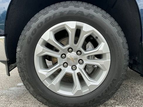 Used 2022 Chevrolet Silverado 1500 LTZ image 15
