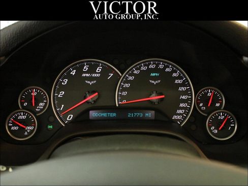 Used 2006 Chevrolet Corvette Convertible w/ Preferred Equipment Group RWD image 24