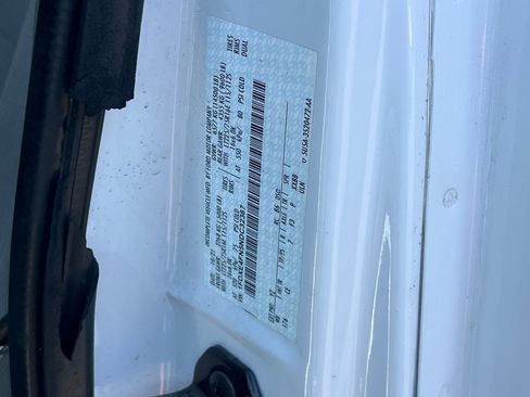 Used 2022 Ford E-450 and Econoline 450 Super Duty w/ Power Windows & Locks Group image 32