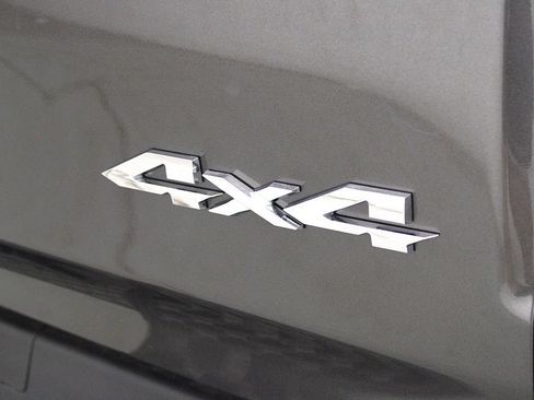 New 2026 RAM 1500 4x4 Crew Cab image 44
