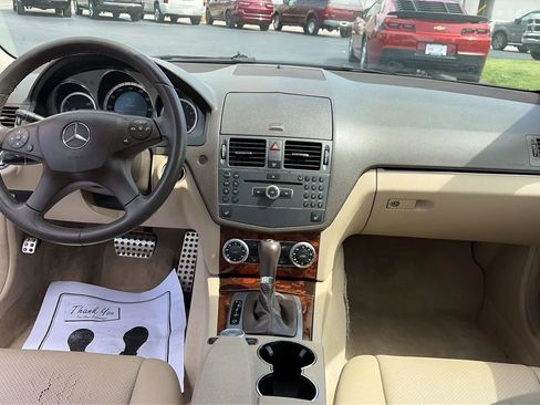 Used 2010 Mercedes-Benz C 300 4MATIC Sedan image 16