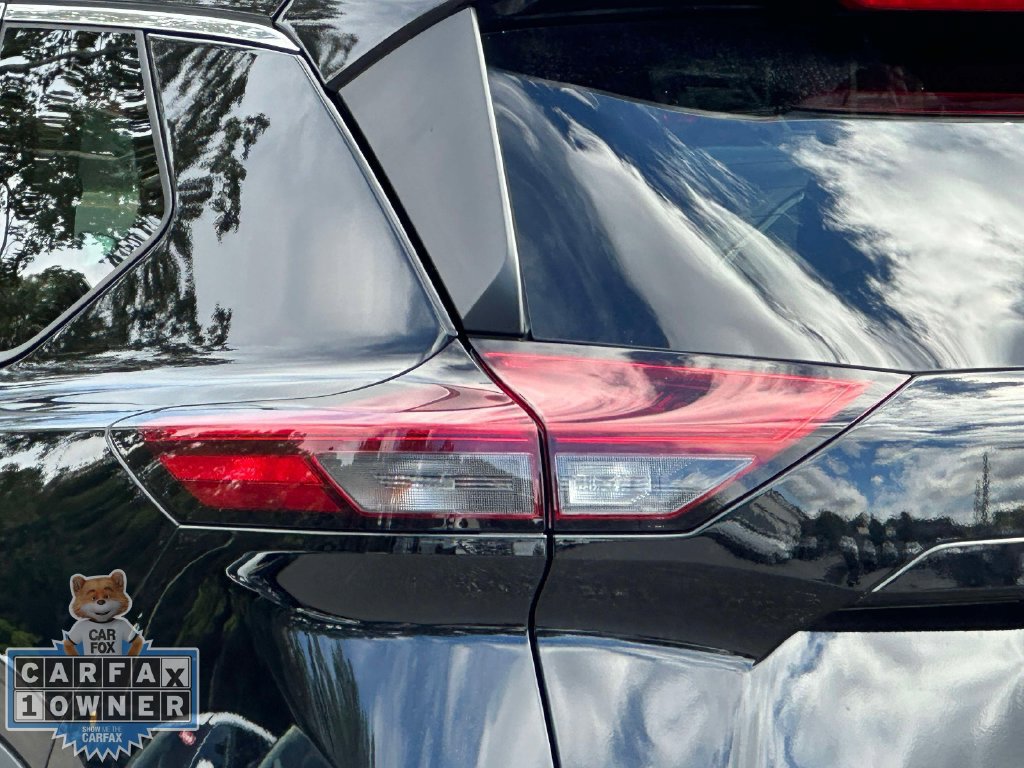 Used 2026 Nissan Rogue SV AWD/4WD image 12