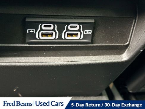 Used 2023 Jeep Grand Cherokee Laredo AWD/4WD image 24