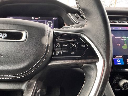 Used 2021 Jeep Grand Cherokee L Overland w/ Luxury Tech Group IV image 18