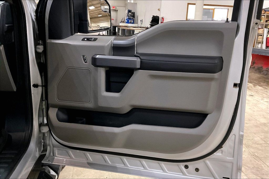 Certified 2019 Ford F150 XLT w/ Equipment Group 302A Luxury AWD/4WD image 21