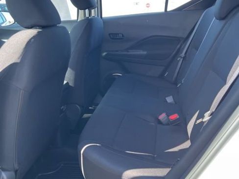 Used 2025 Nissan Kicks Play S image 10