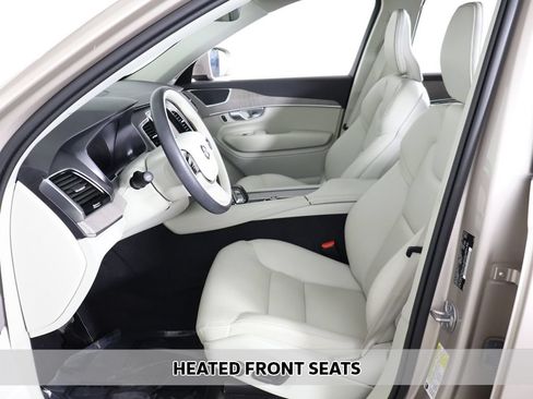Used 2024 Volvo XC90 B5 Plus AWD/4WD image 8