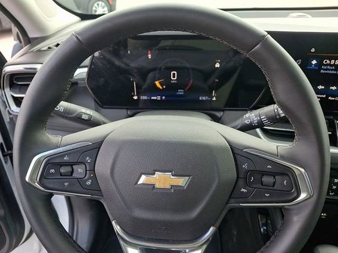Used 2026 Chevrolet TrailBlazer LT w/ LT Cold Weather Package AWD/4WD image 4
