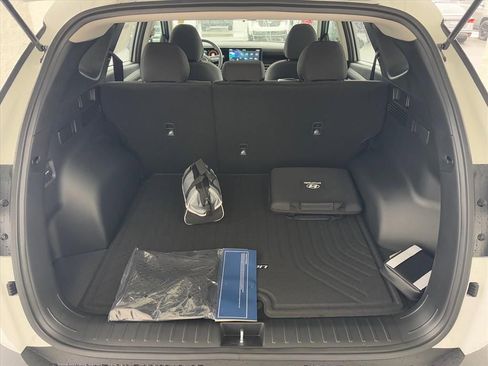 New 2026 Hyundai Tucson SE image 3