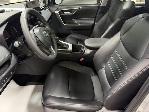 Used 2023 Toyota RAV4 XLE Premium AWD/4WD image 14