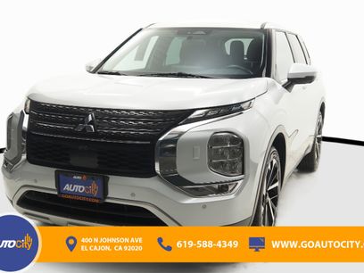 Used 2023 Mitsubishi Outlander SE