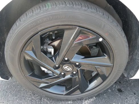 Used 2026 Hyundai Elantra Sport FWD image 10