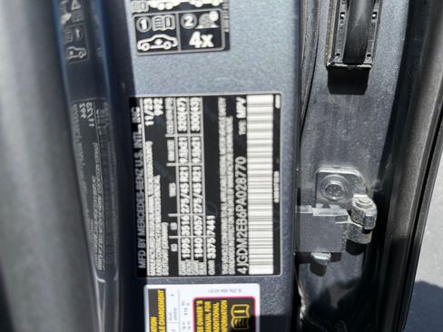 Used 2023 Mercedes-Benz EQS 450+ 4MATIC SUV image 25
