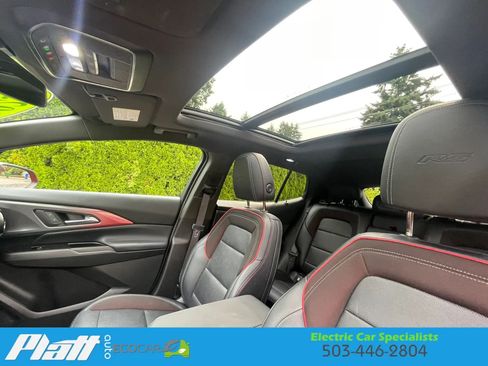 Used 2025 Chevrolet Equinox EV RS FWD image 37