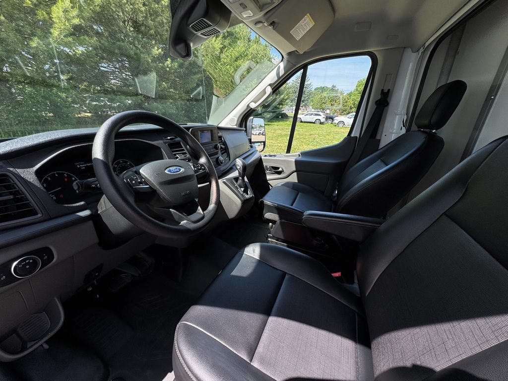 Used 2023 Ford Transit 350 DRW RWD image 12