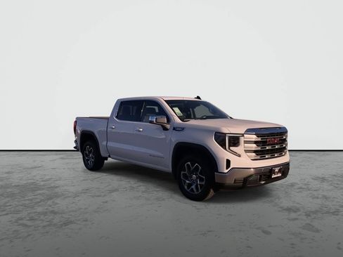 Certified 2026 GMC Sierra 1500 SLE w/ Preferred Package RWD image 2